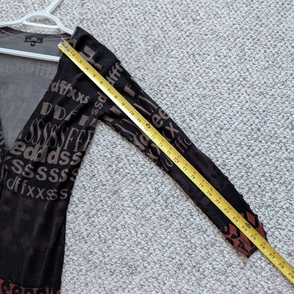 Vex Collection Women's (Small) Extra-Long V-neck Button-Down Cardigan/Sweater - Picture 5 of 11